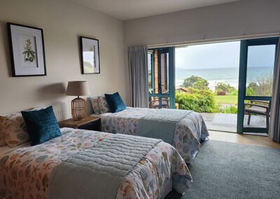 Kuaotunu Bay Lodge Bedroom 3 2x King Single Beds